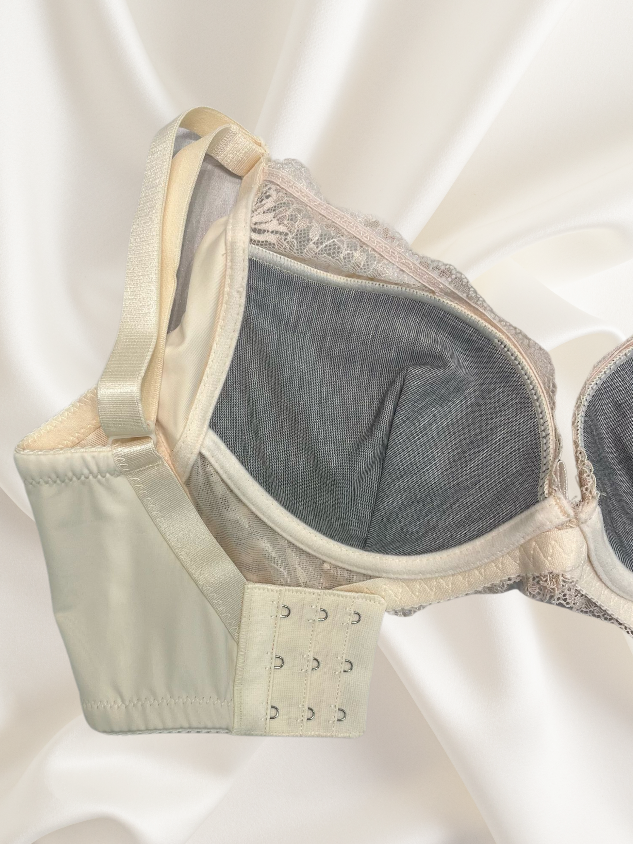 4211 Flexwire Water Push-UP Bra