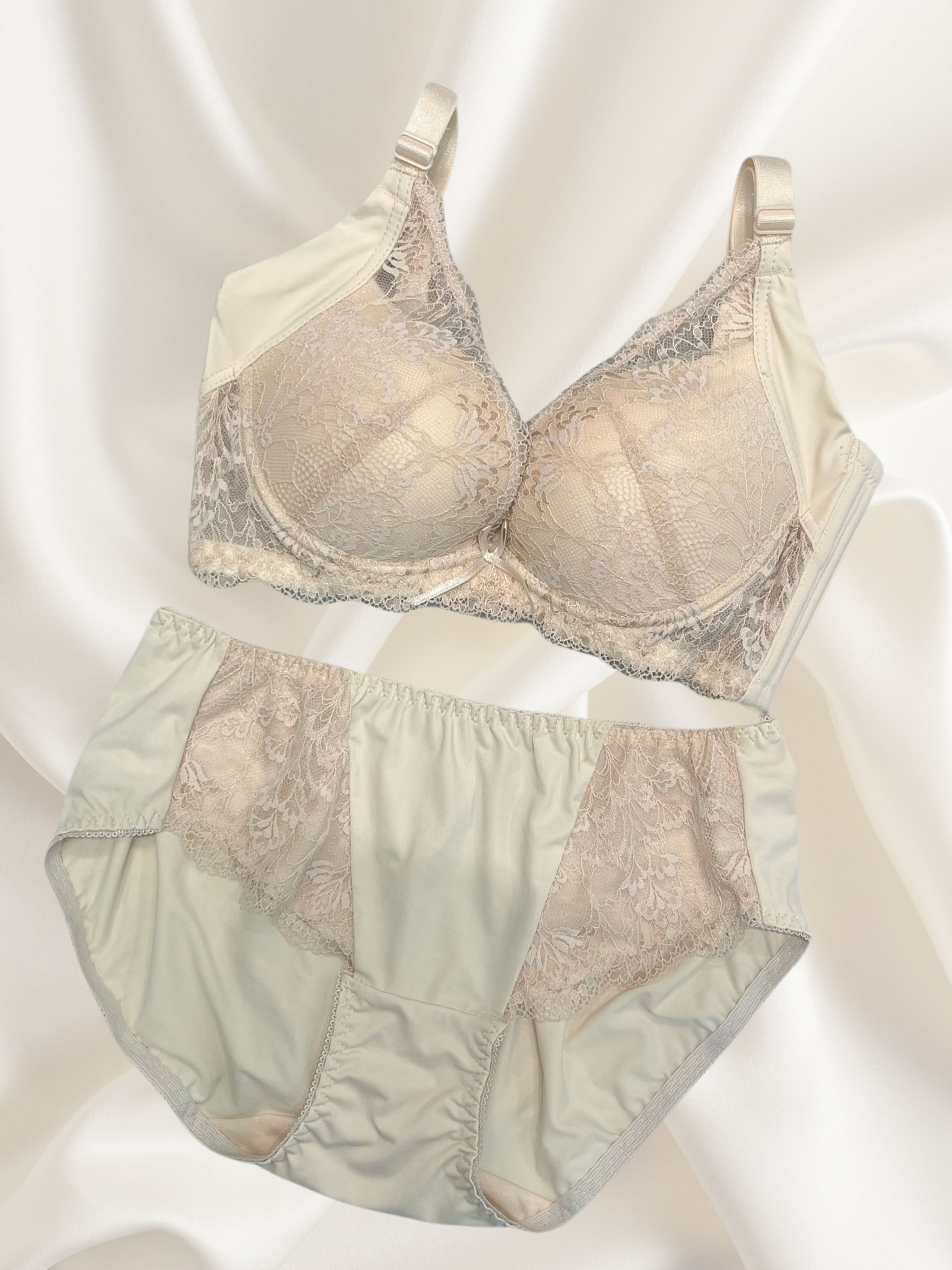 4211 Flexwire Water Push-UP Bra