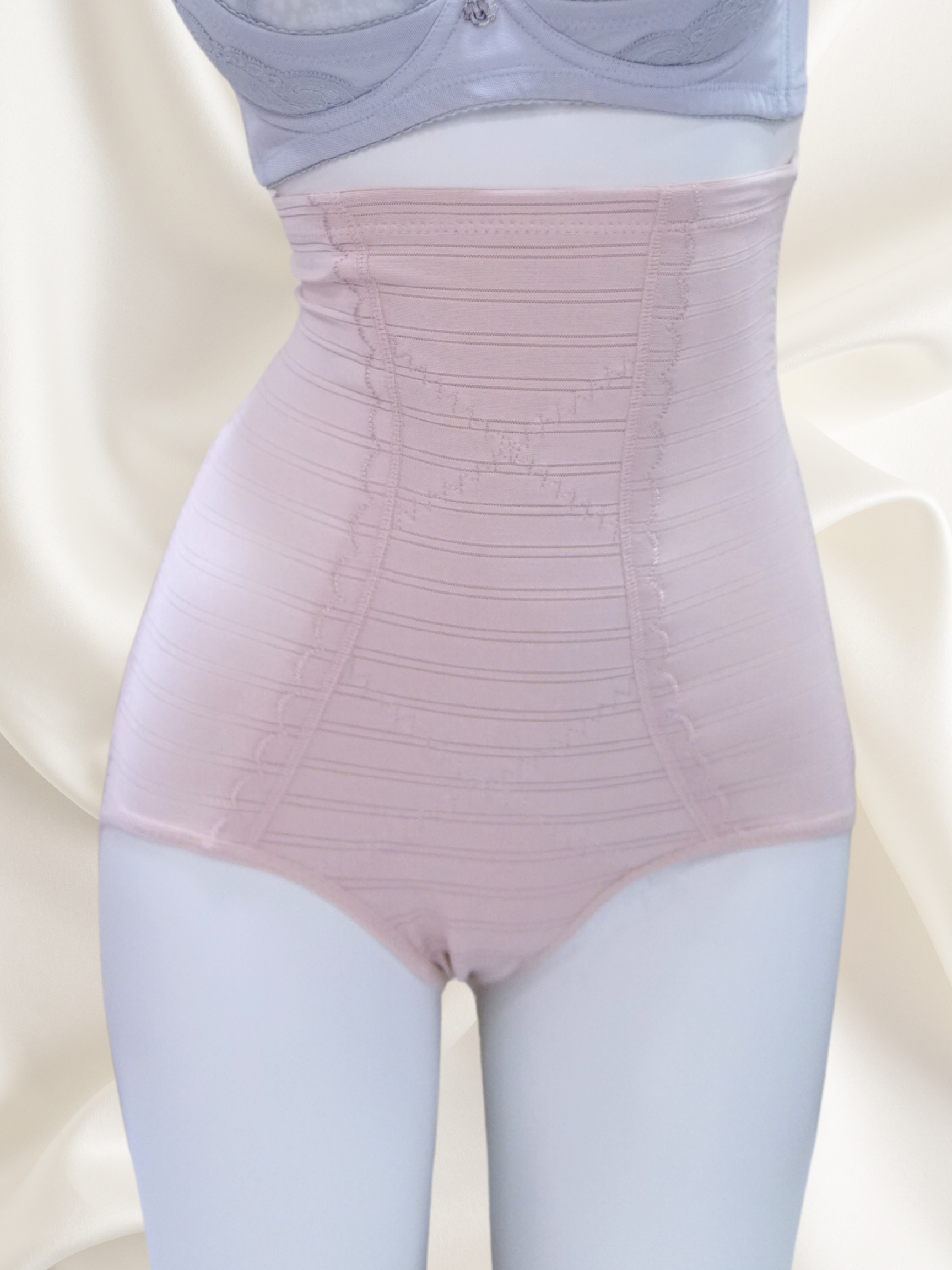 7012 High Waisted Shaper